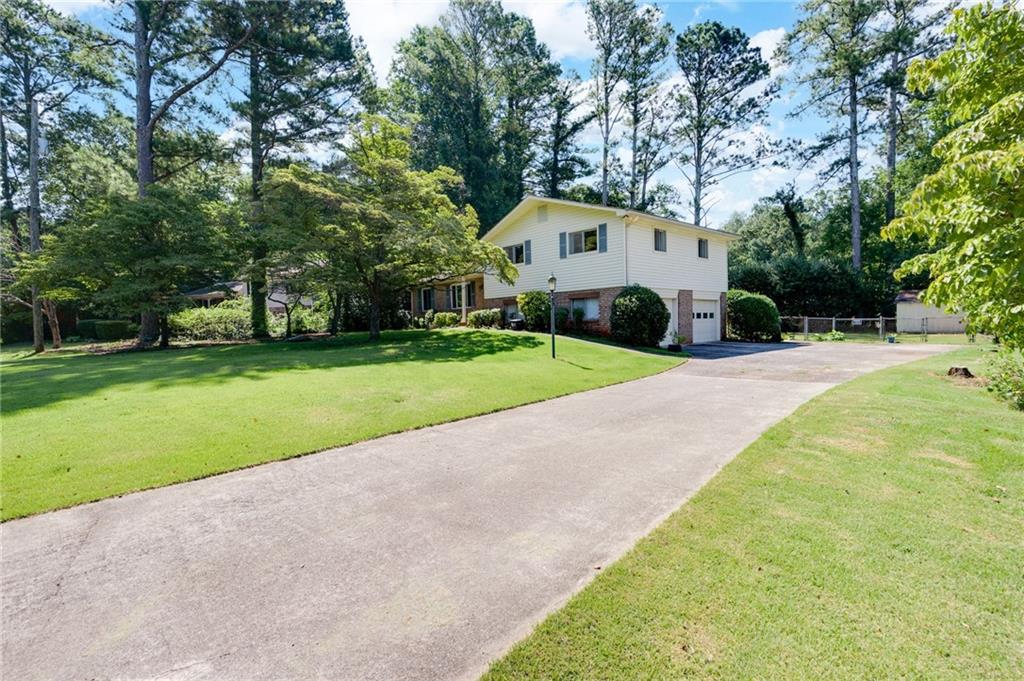 1108 Research Drive NE