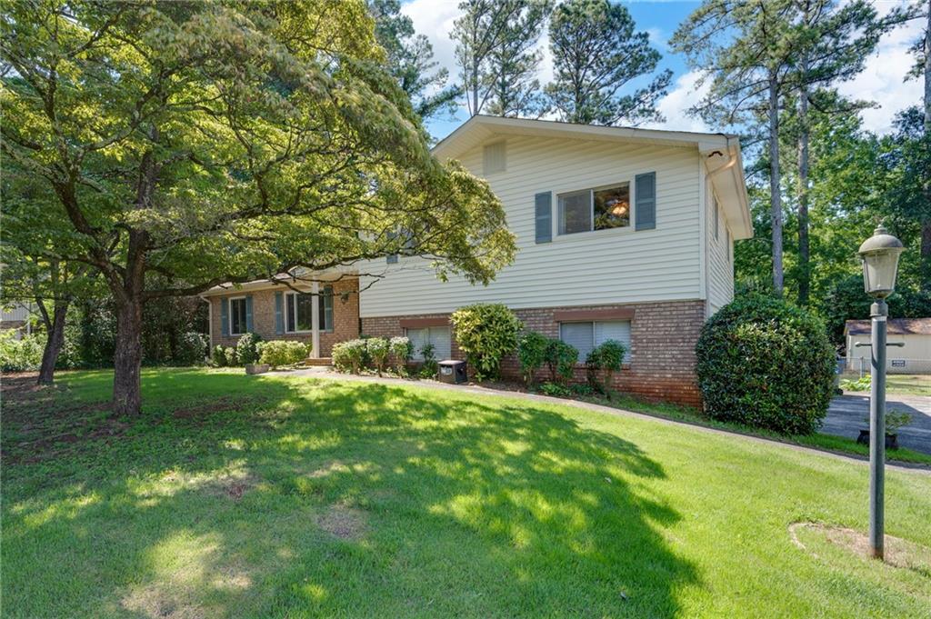 1108 Research Drive NE