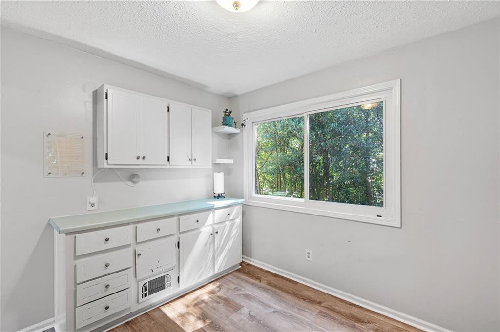 1108 Research Drive NE