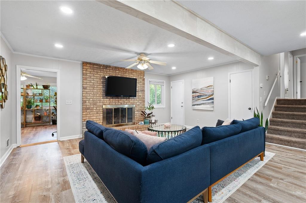 1108 Research Drive NE