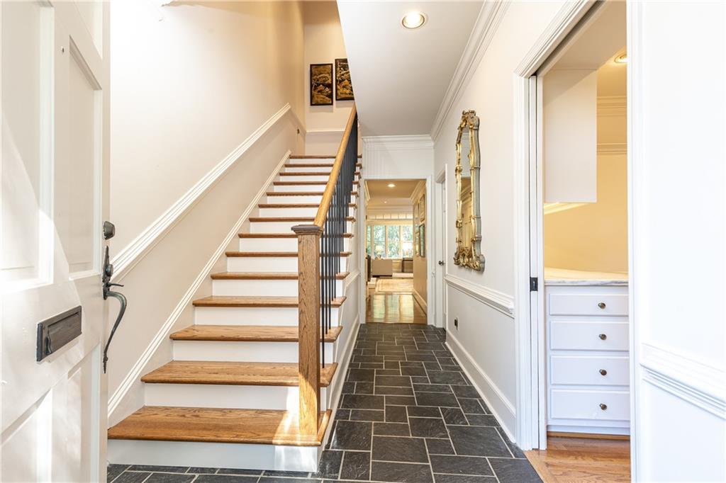 3502 Paces Place NW