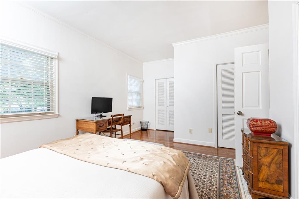 3502 Paces Place NW