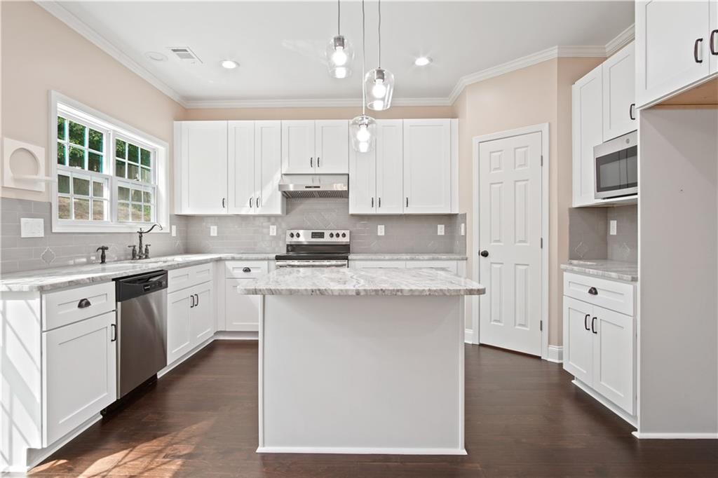 2683 Kachina Trail