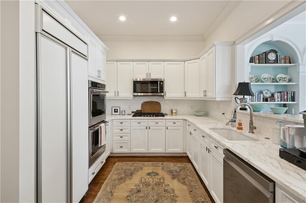 2500 Peachtree Road NW Unit 304N