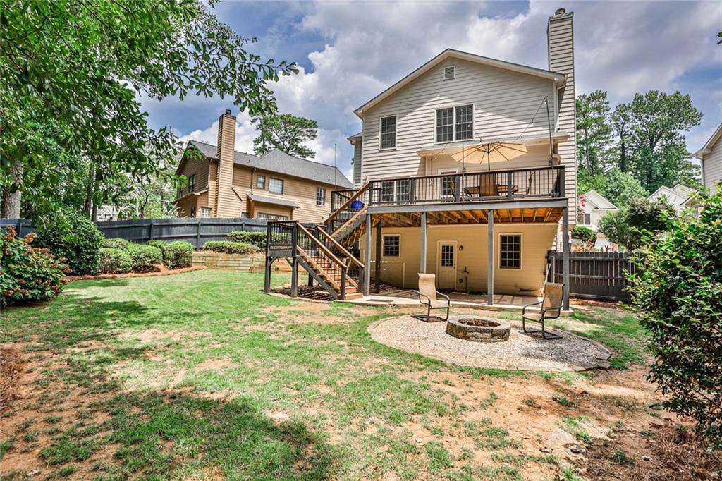 1102 Glenrose Drive SE