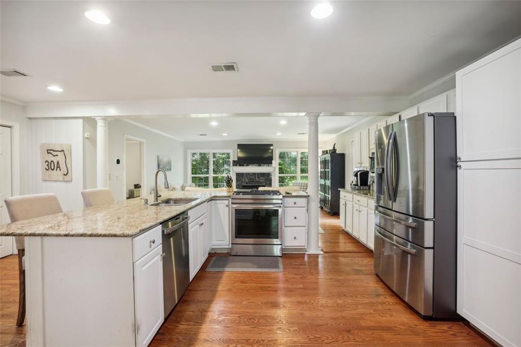 6595 Wright Circle