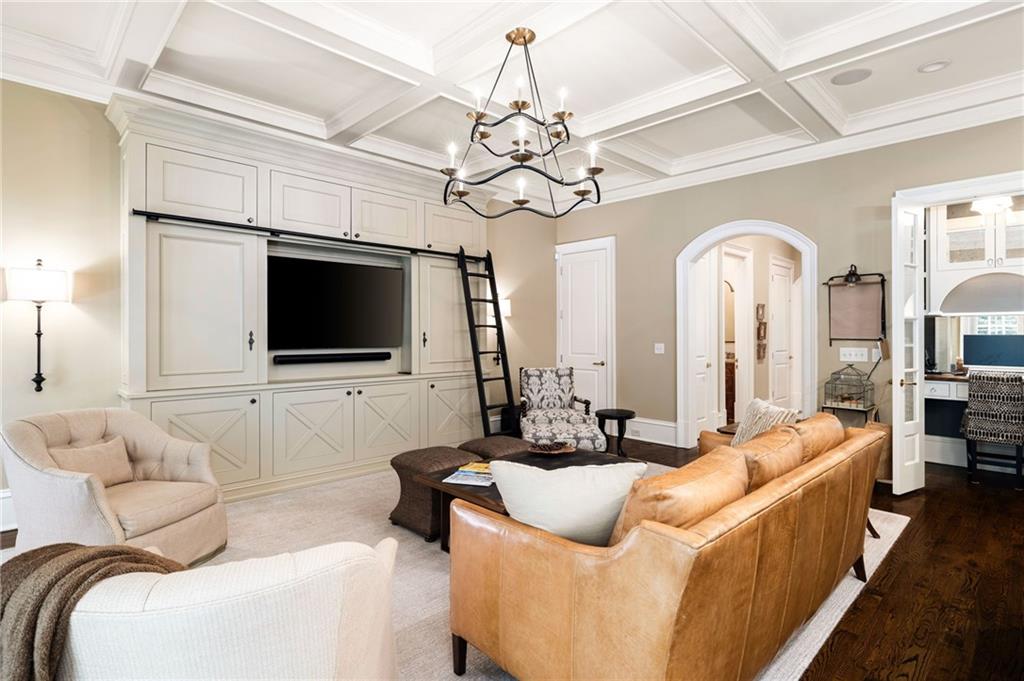 39 W Wesley Road NW Unit 4