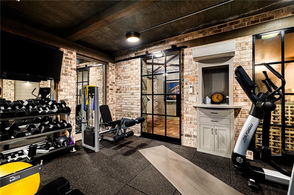 39 W Wesley Road NW Unit 4