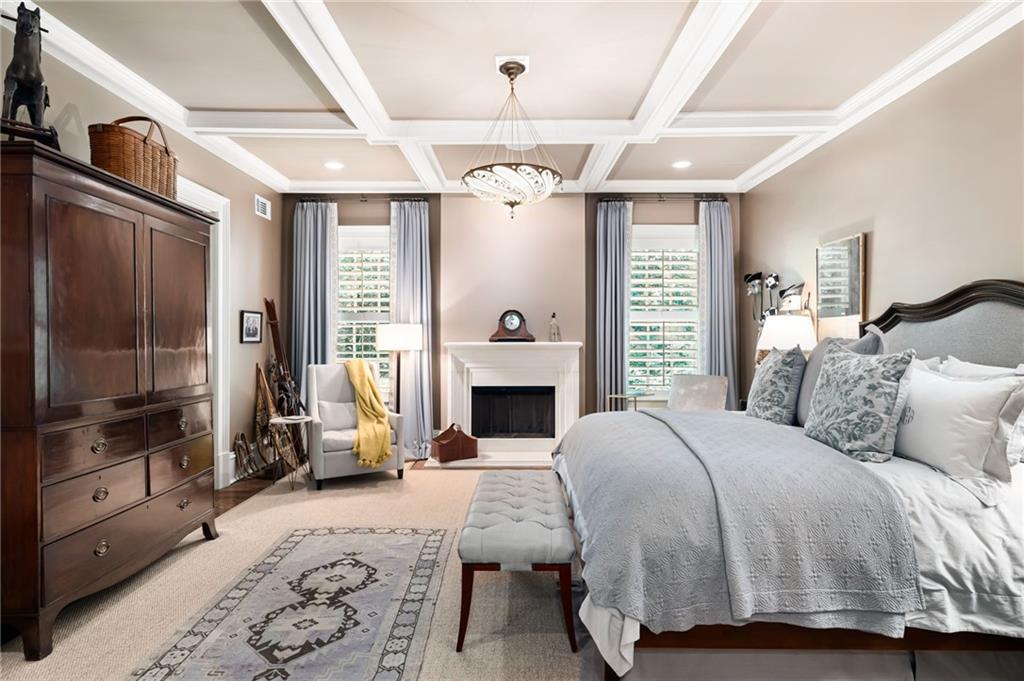 39 W Wesley Road NW Unit 4