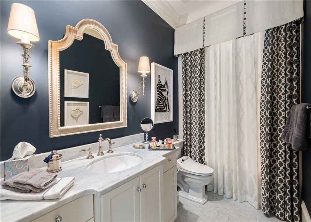 39 W Wesley Road NW Unit 4