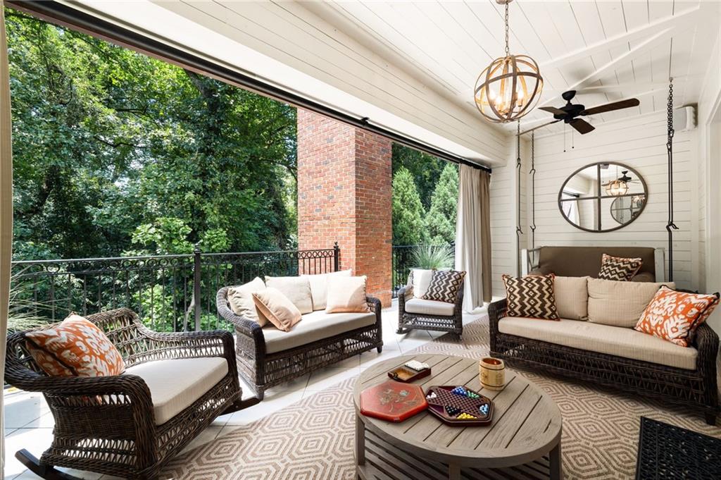 39 W Wesley Road NW Unit 4