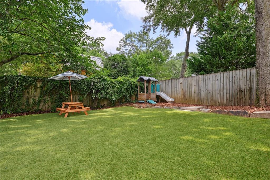 445 Clifton Road NE