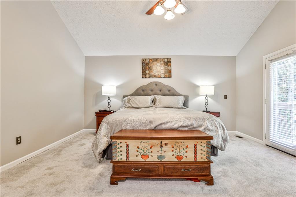3098 Wendy Lane