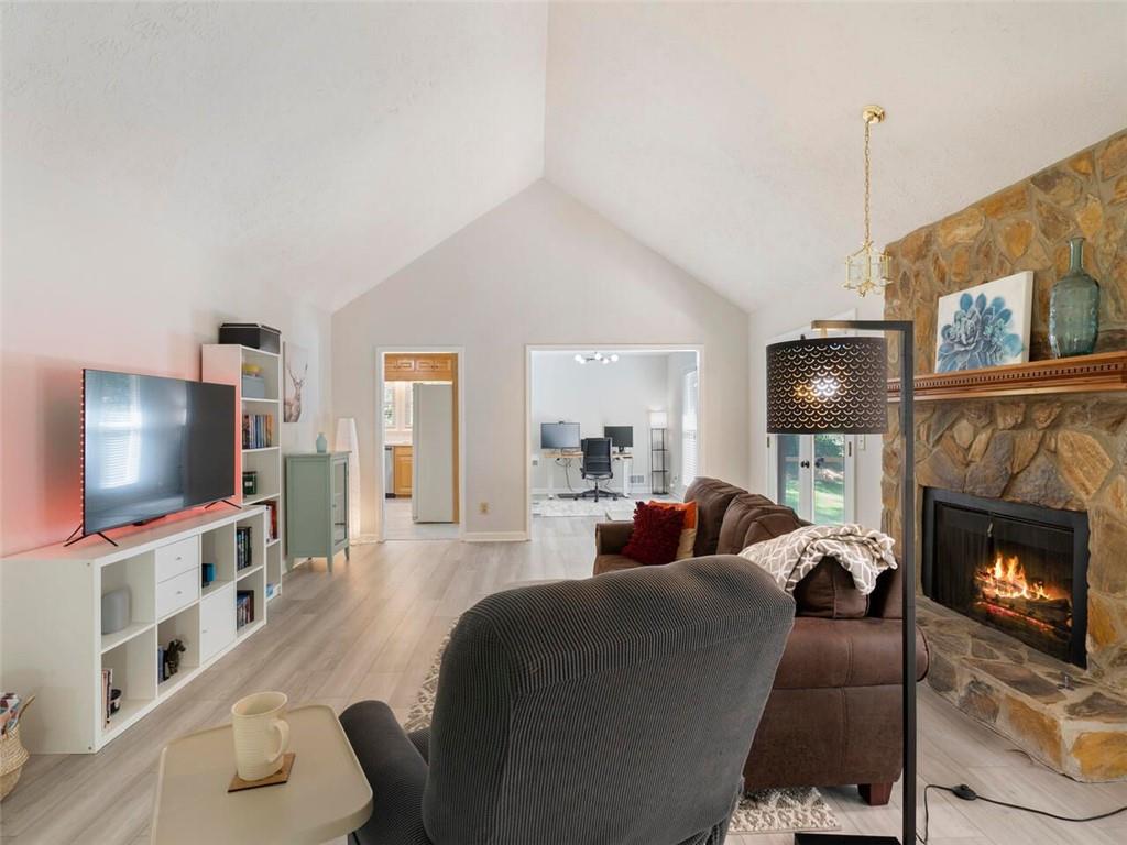 4636 Lou Ivy Road