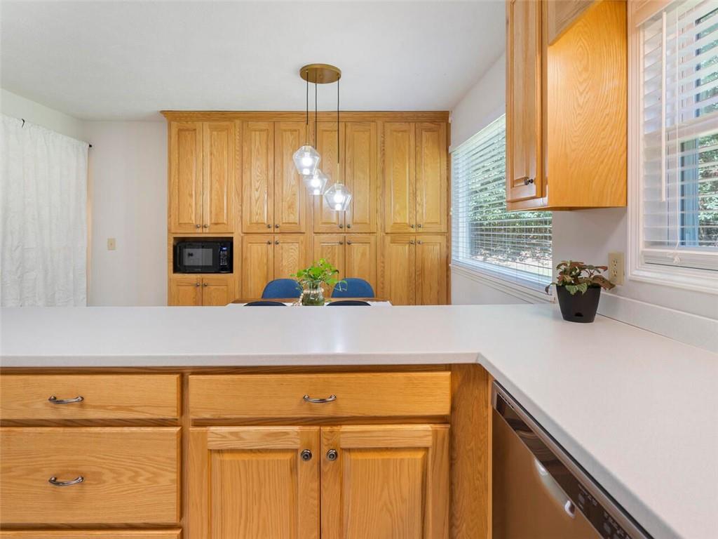 4636 Lou Ivy Road