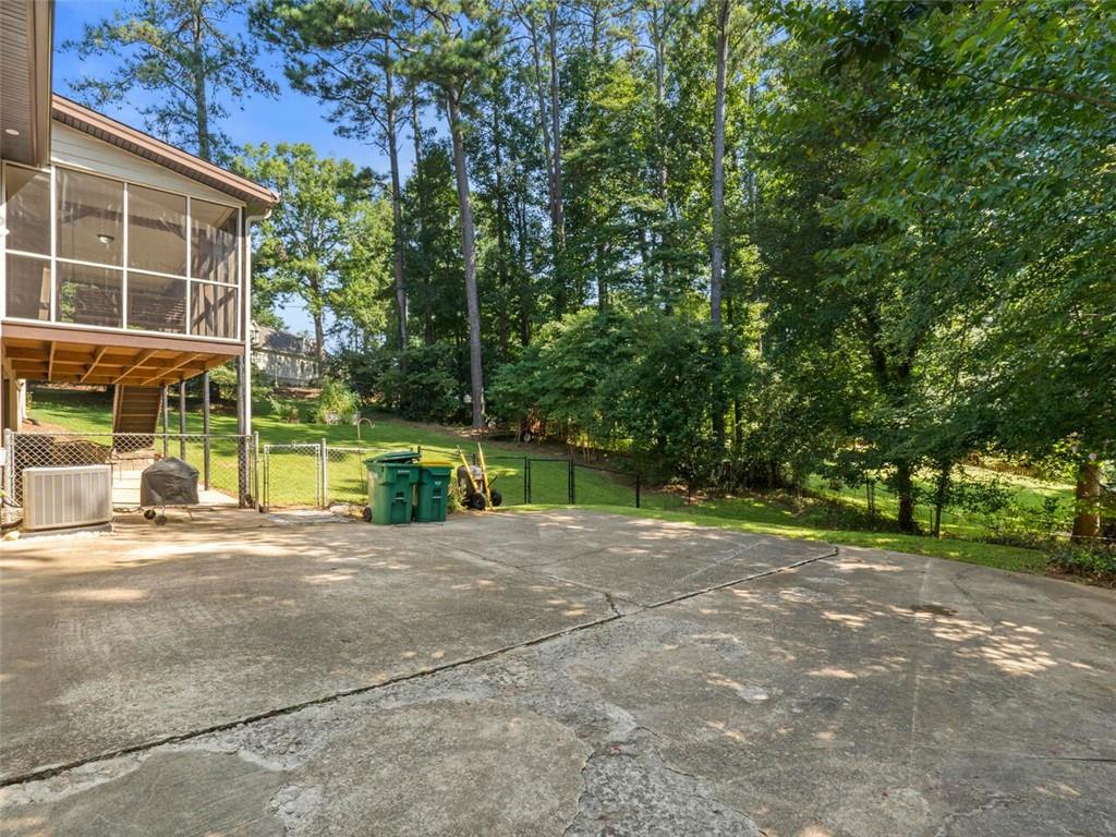 4636 Lou Ivy Road