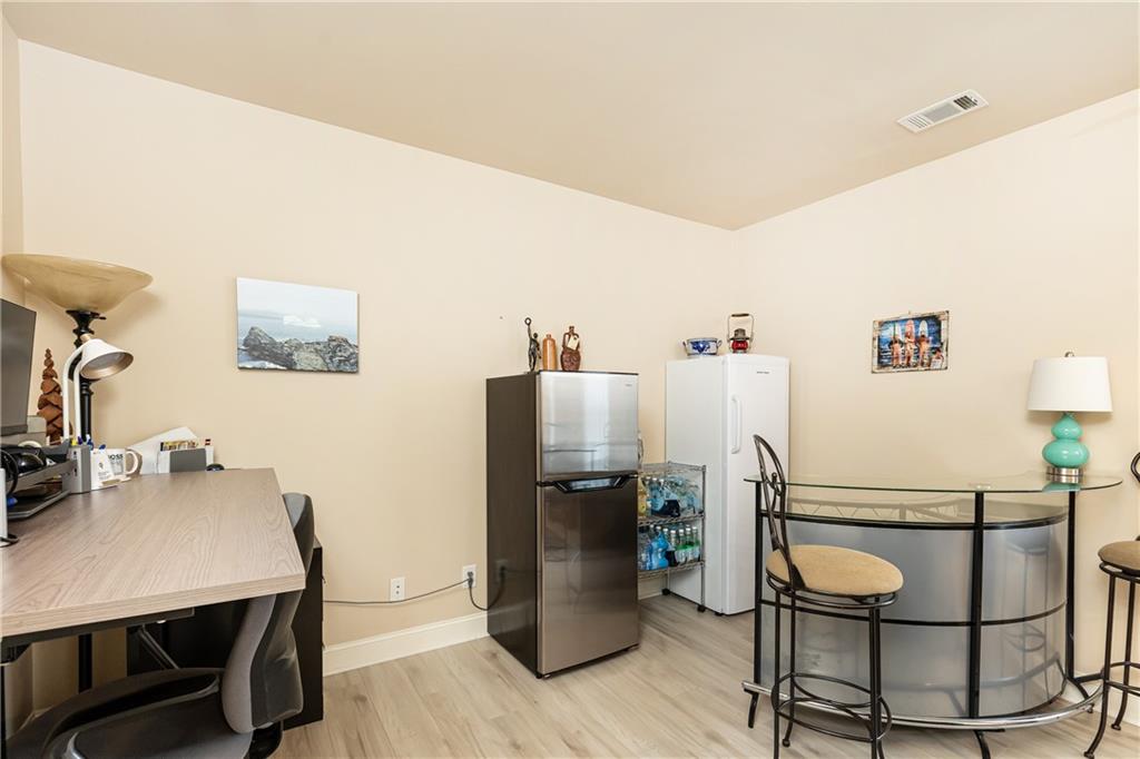 155 Alderwood Hill