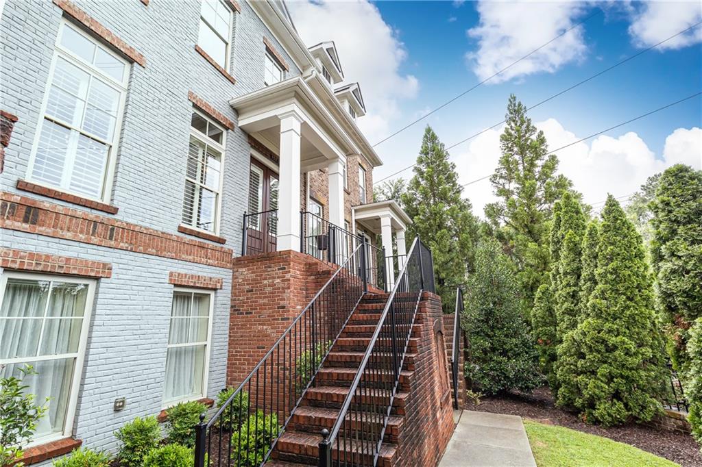 155 Alderwood Hill