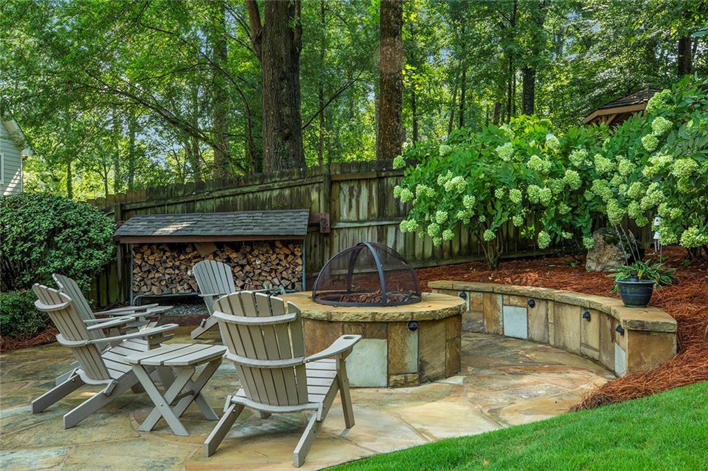 2588 Defoors Ferry Road