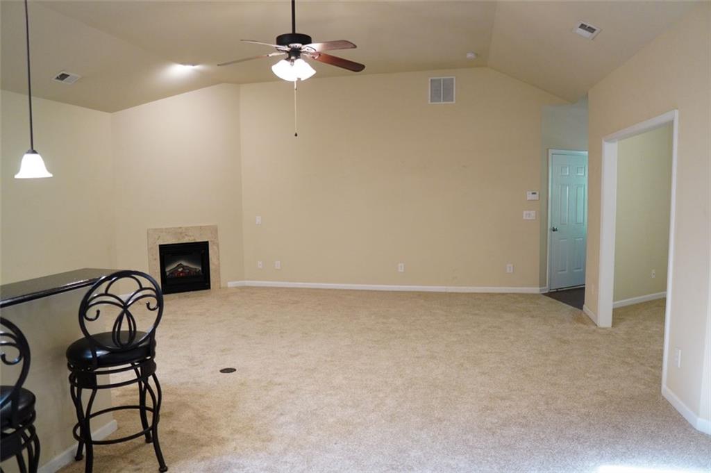228 OAKLEAF Drive