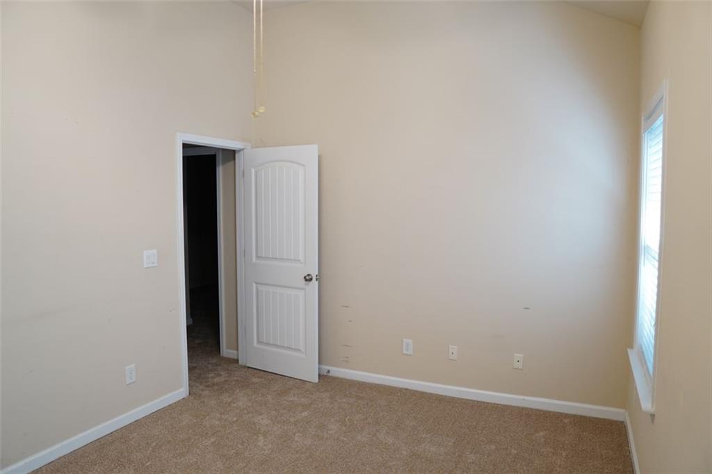 228 OAKLEAF Drive