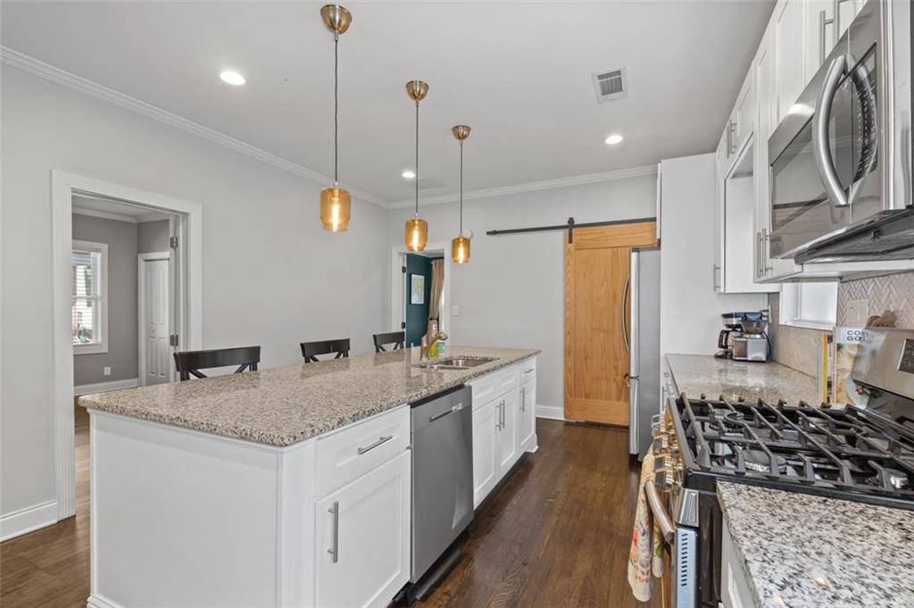 1543 Pineview Terrace