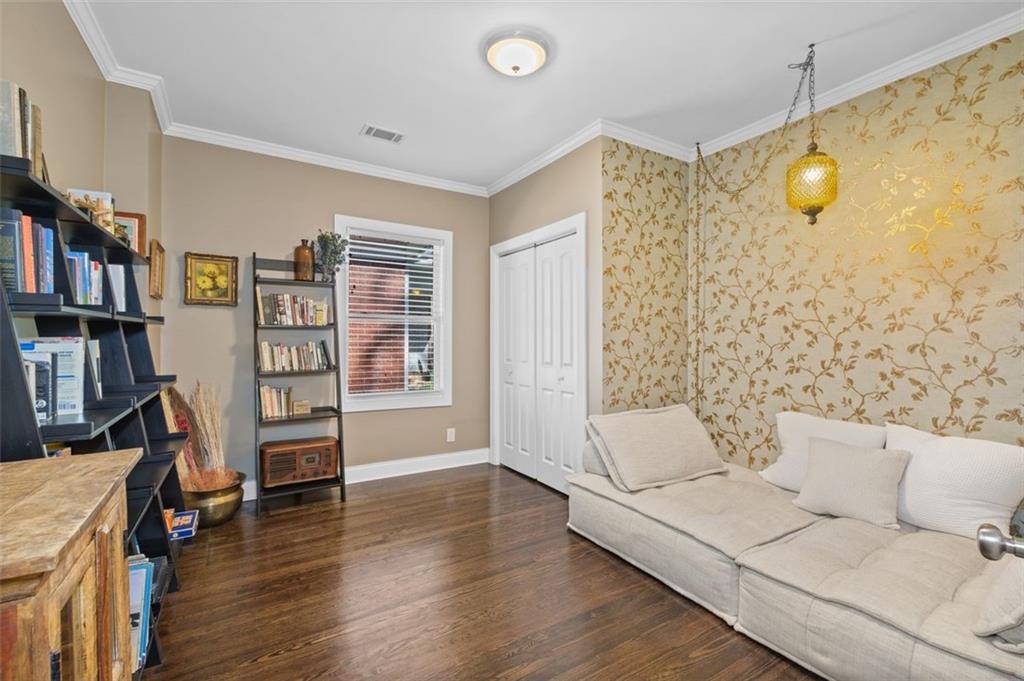 1543 Pineview Terrace