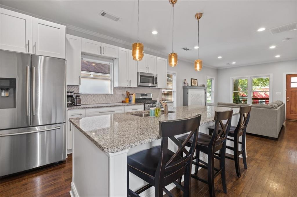 1543 Pineview Terrace