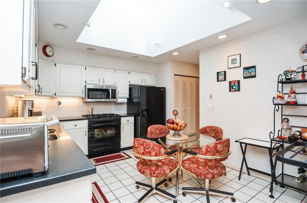 195 Ashleigh Terrace