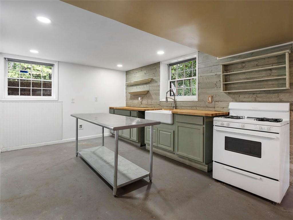 415 Forrest Avenue
