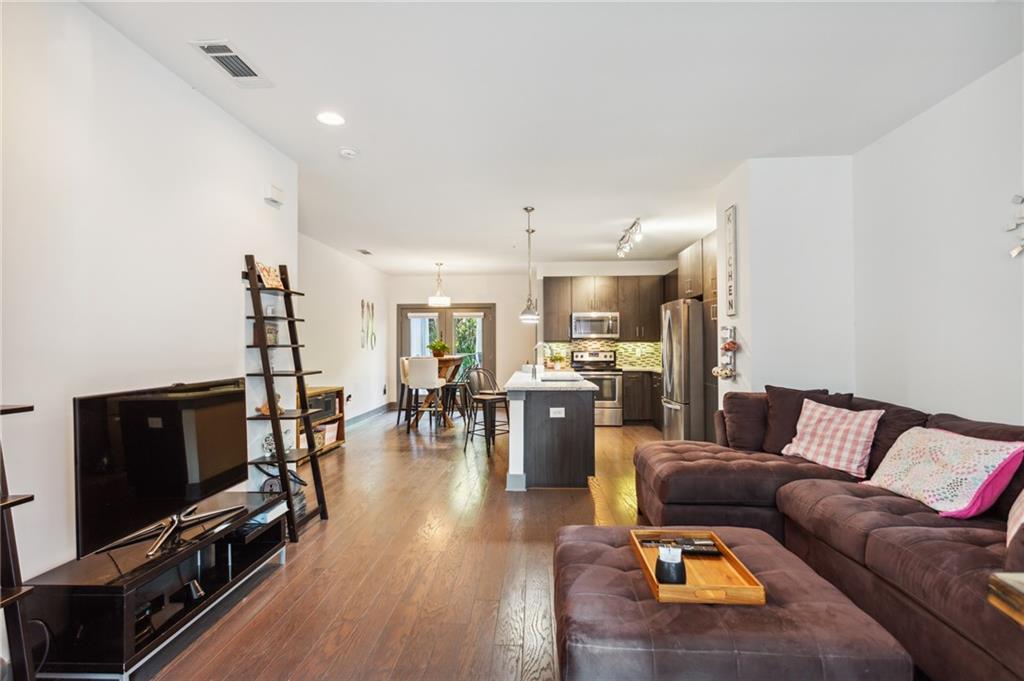 957 Moda Drive