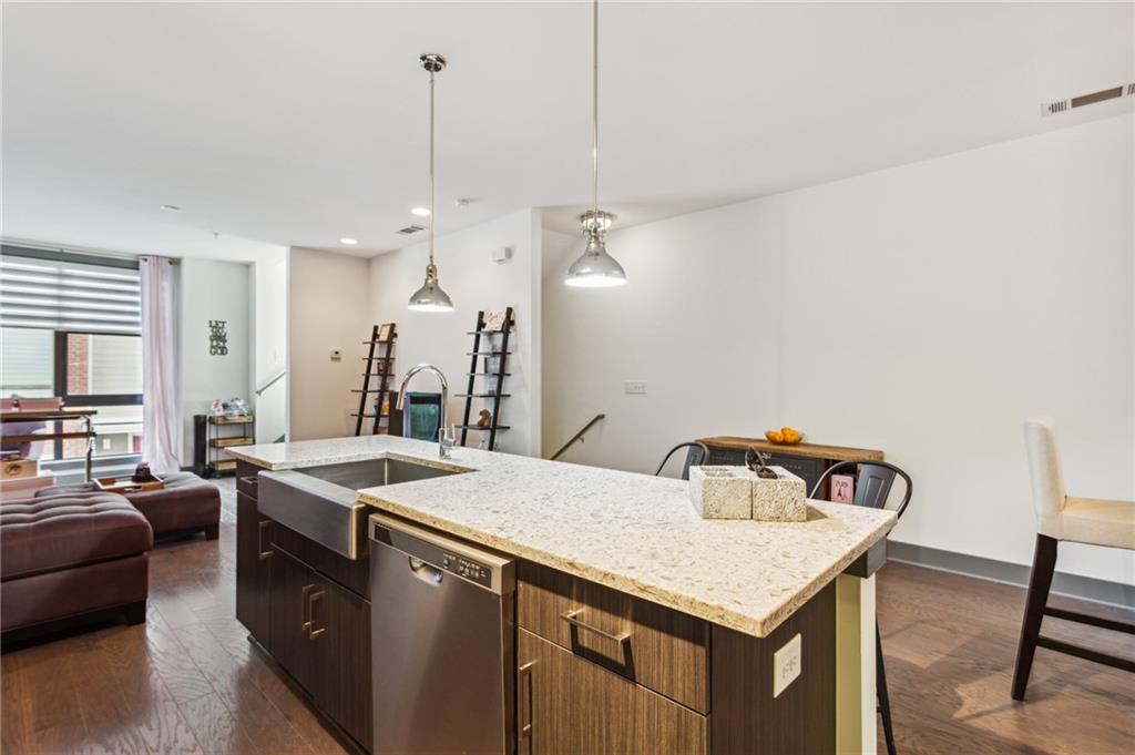 957 Moda Drive