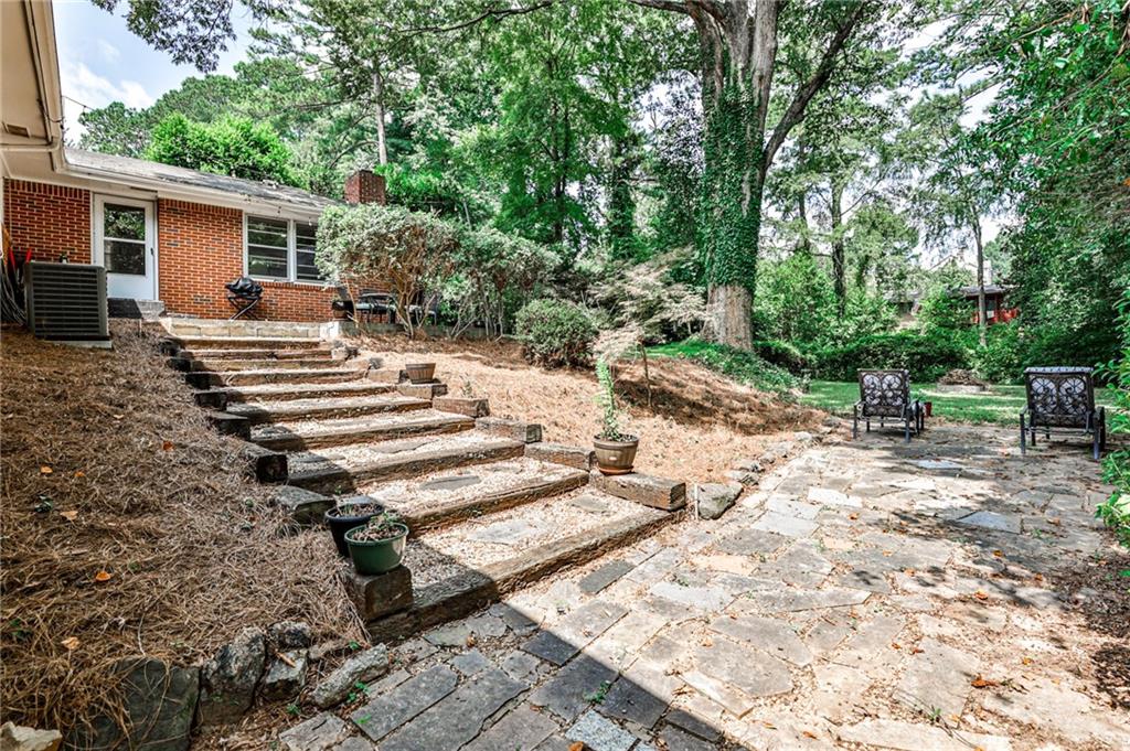 1422 Lively Ridge Road NE