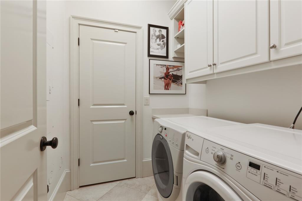 1 Drive NE Unit 205