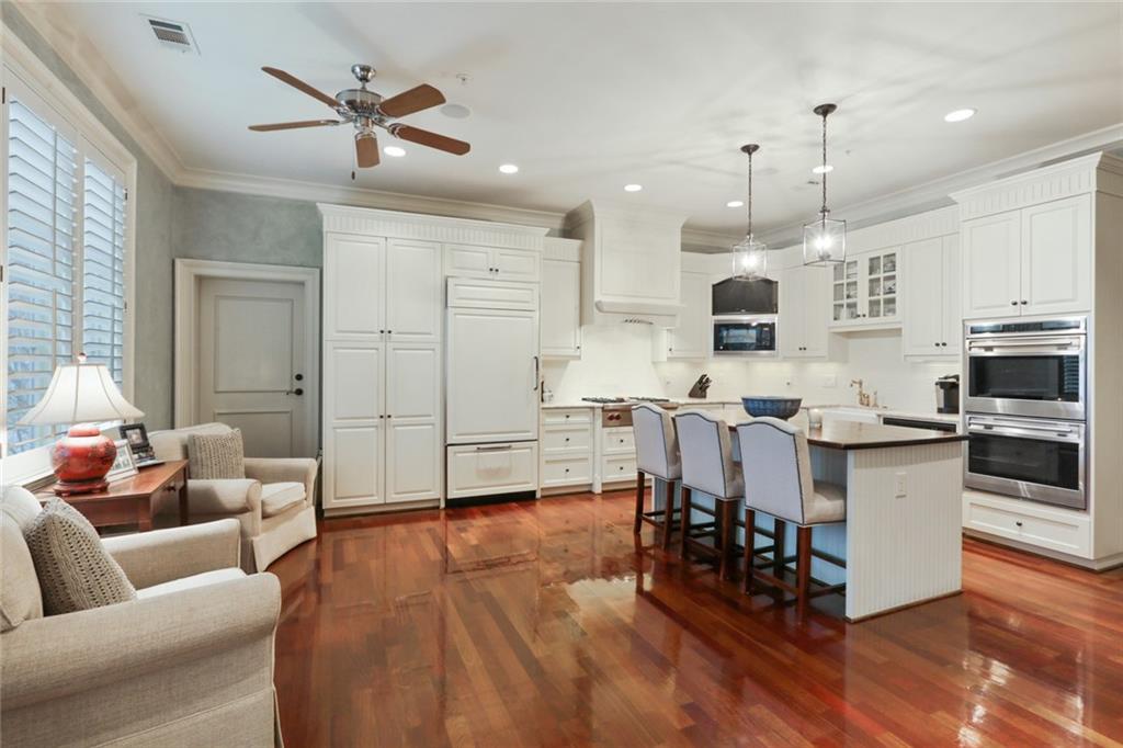 1 Drive NE Unit 205