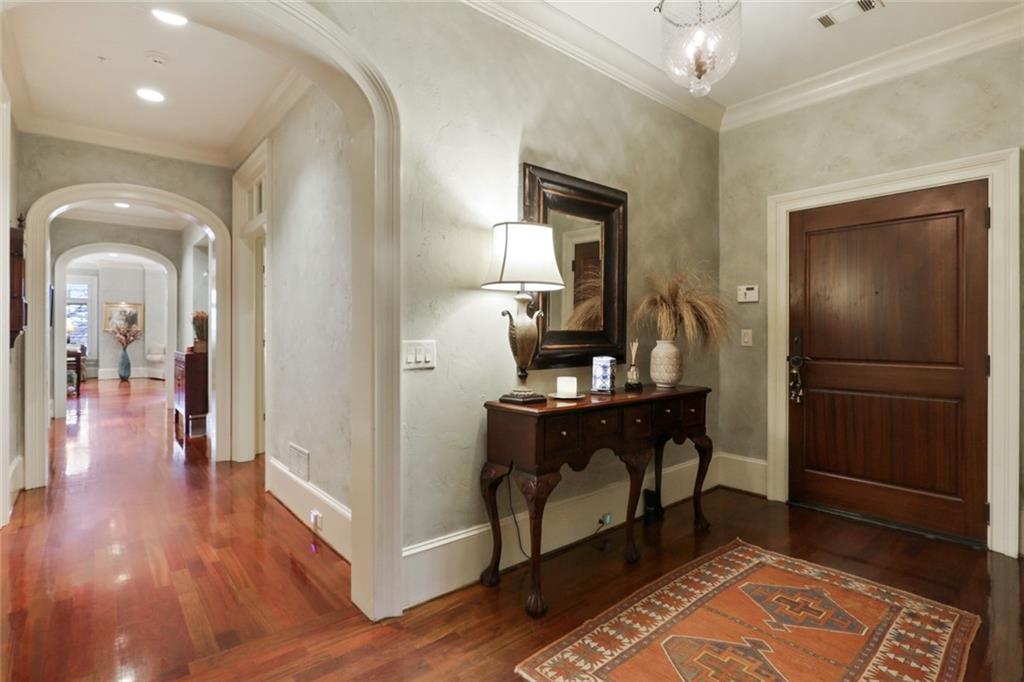 1 Drive NE Unit 205