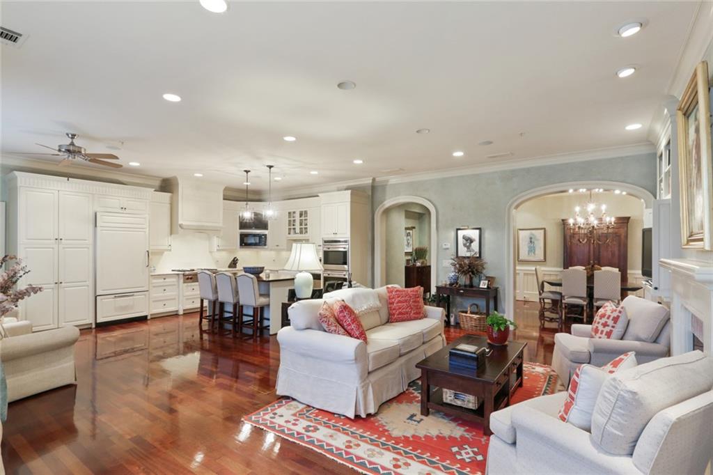 1 Drive NE Unit 205