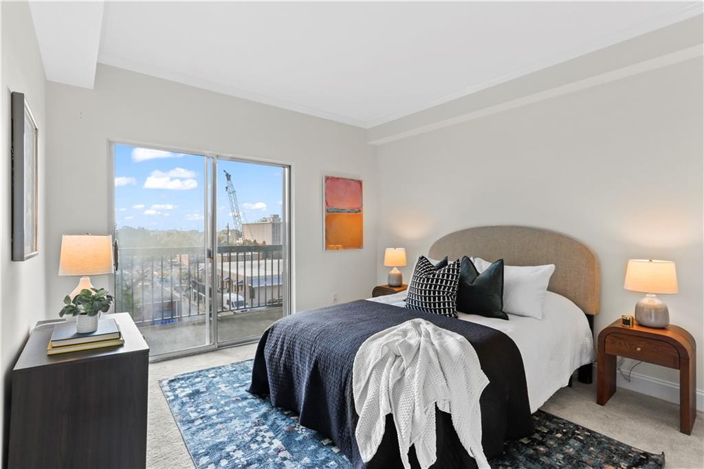 1074 Peachtree Walk NE Unit B422