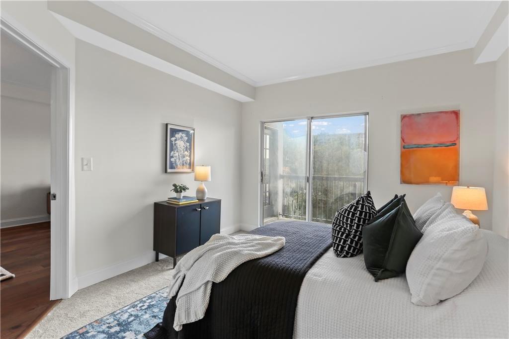 1074 Peachtree Walk NE Unit B422
