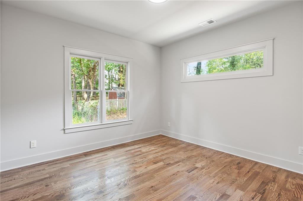 471 Deckner Avenue SW