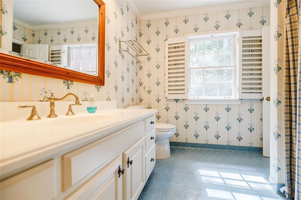1585 Bakers Glen Drive