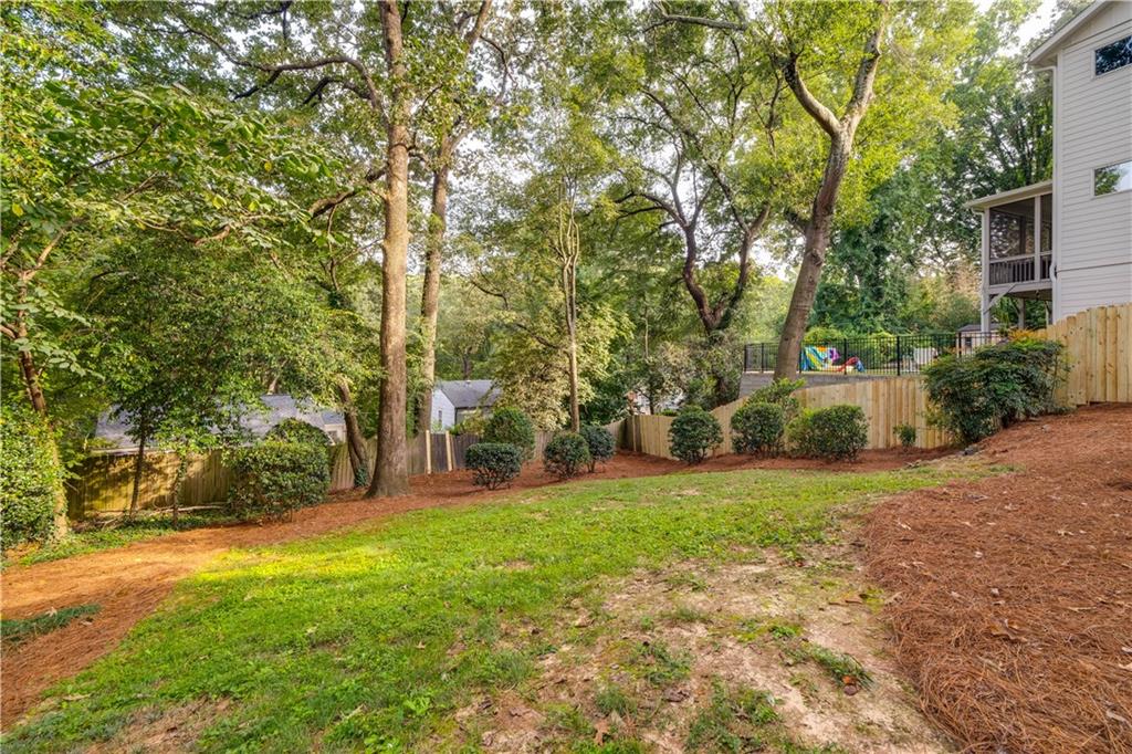1875 Woodland Hills Avenue NW