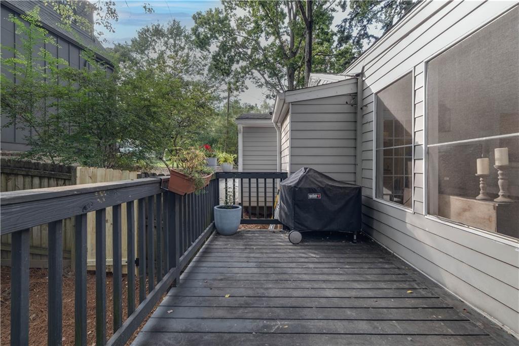 1875 Woodland Hills Avenue NW