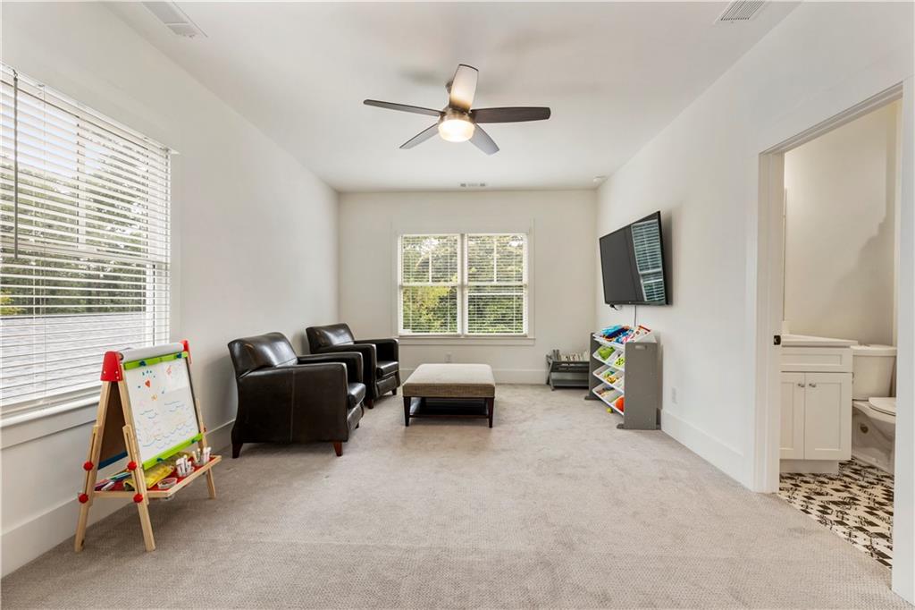 1124 Ralph Road NE