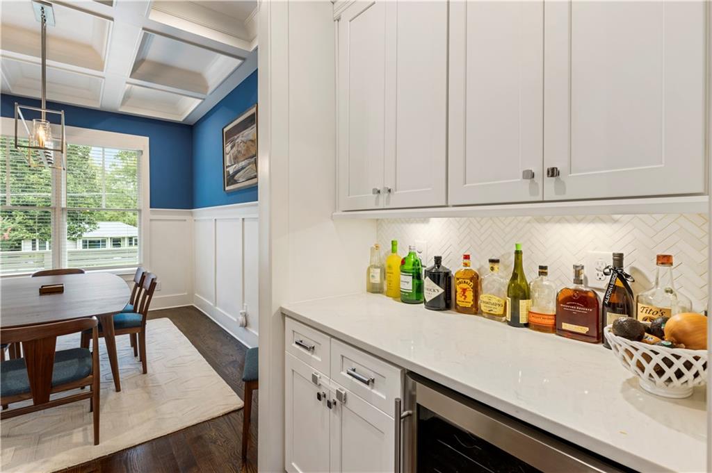 1124 Ralph Road NE
