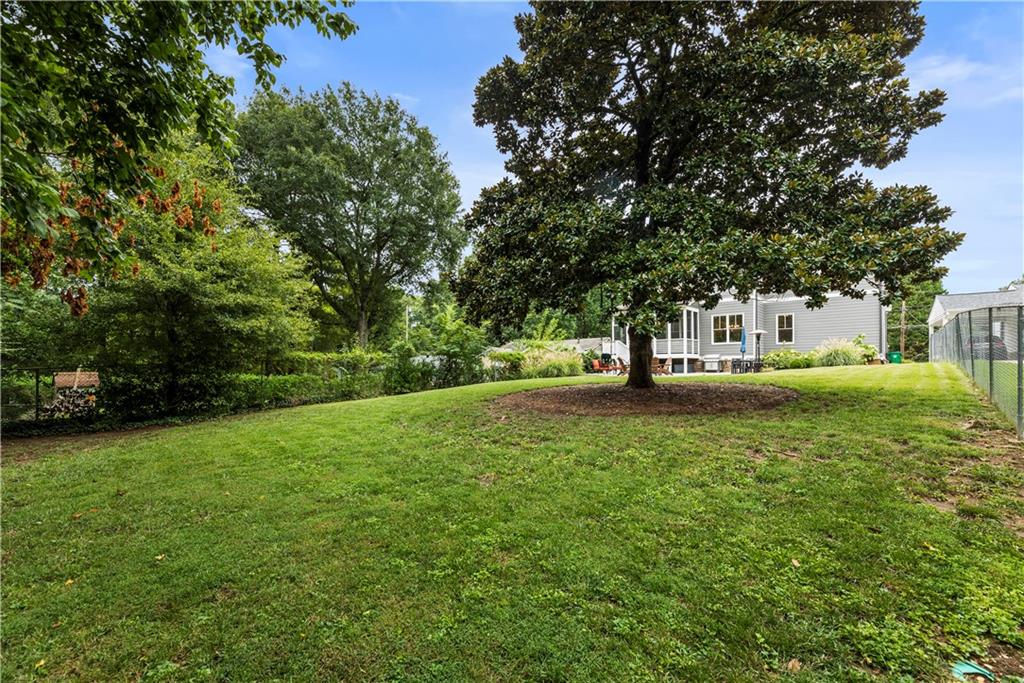 1124 Ralph Road NE