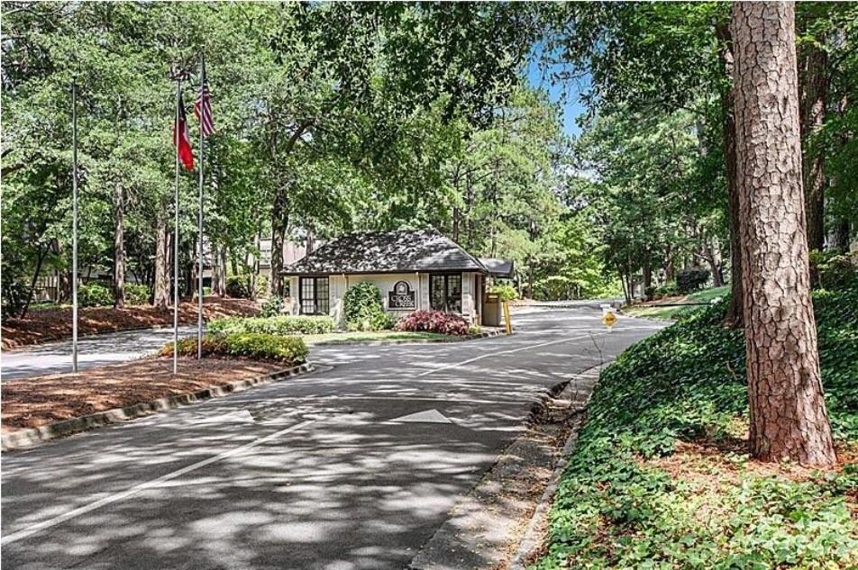 150 Maribeau Square NW