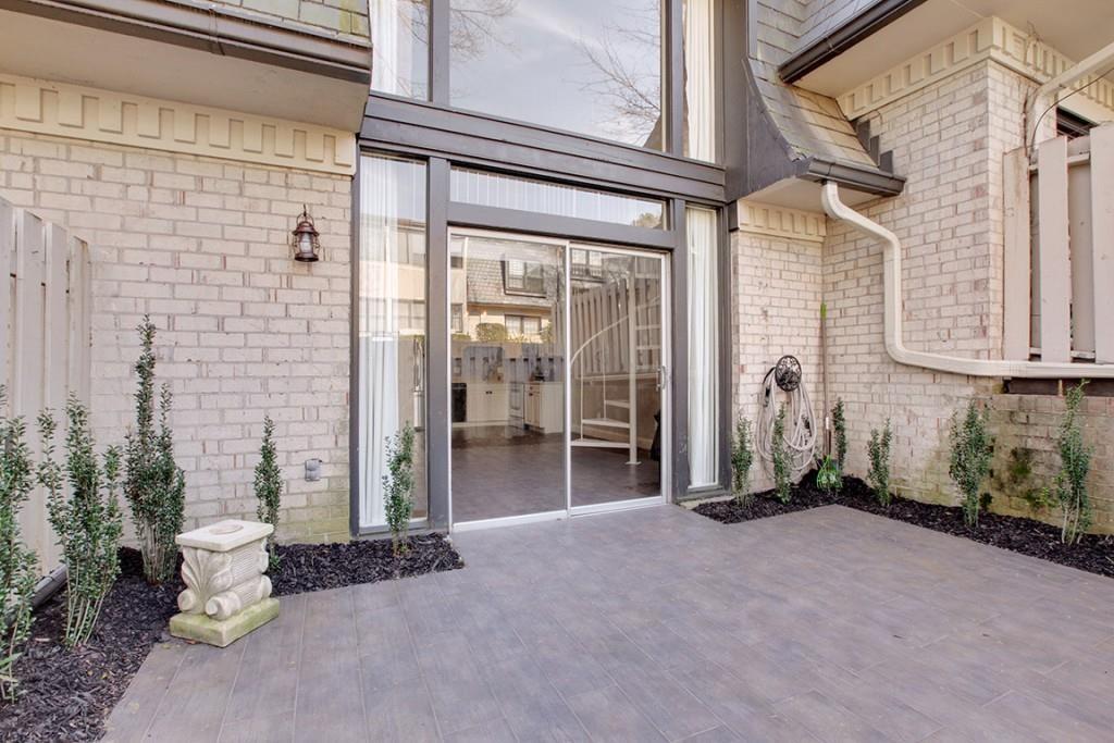 150 Maribeau Square NW