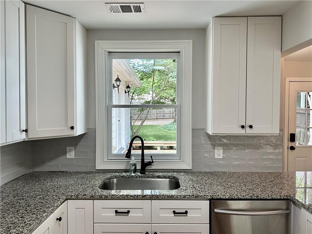 329 Deering Road NW