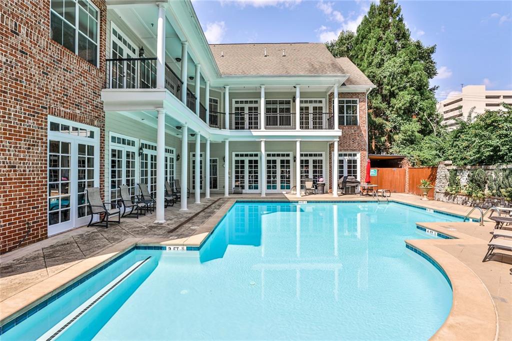 5480 Glenridge View Unit 2008